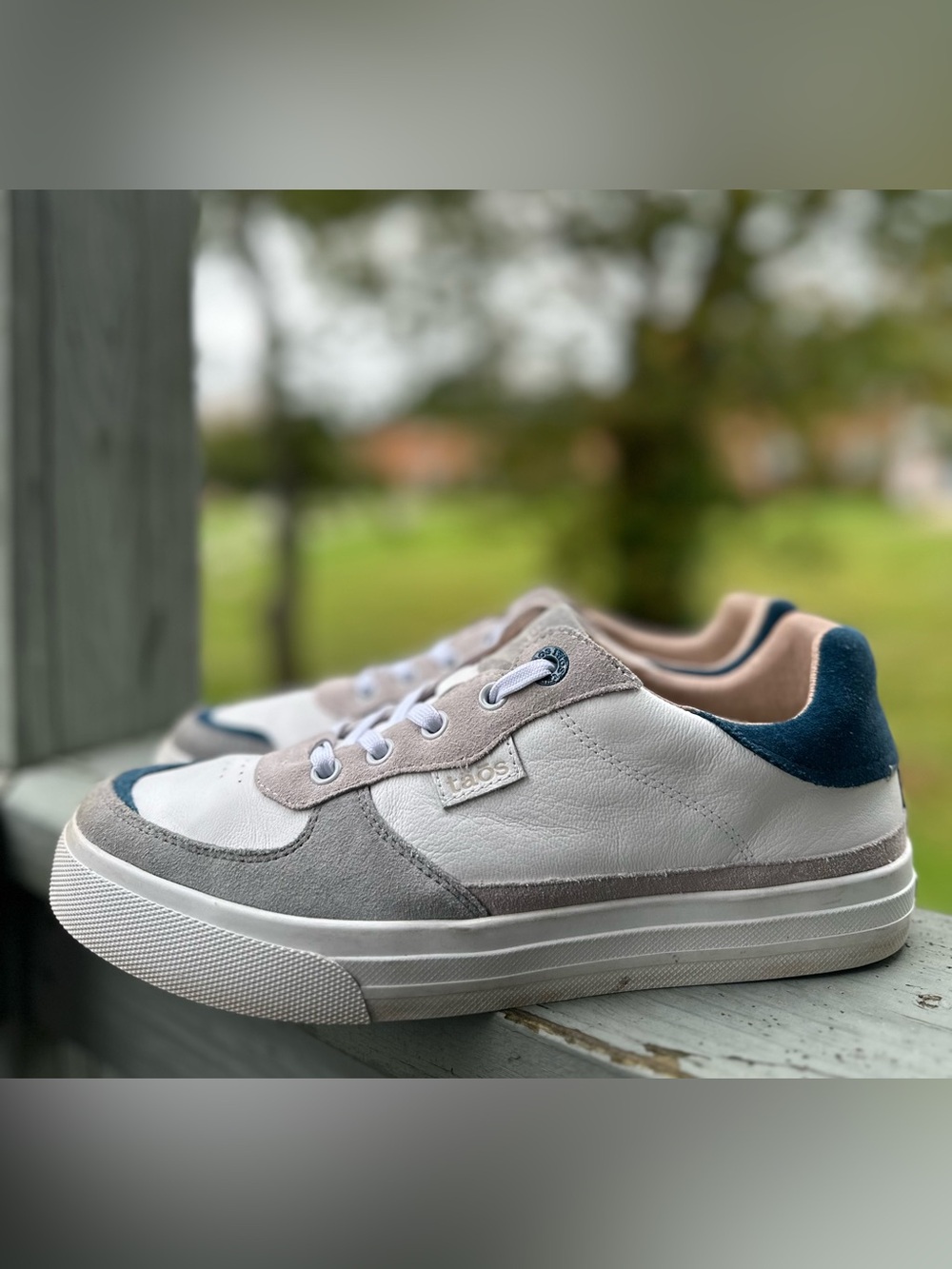 TAOS täōs Wms 9.5 Pop Sugar Leather Tennis Shoe Grey Petrol Blue Sneaker